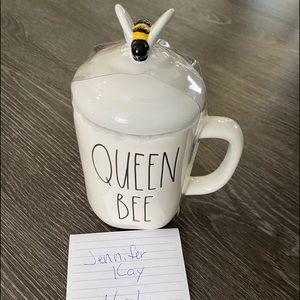 Rae Dun queen bee mug